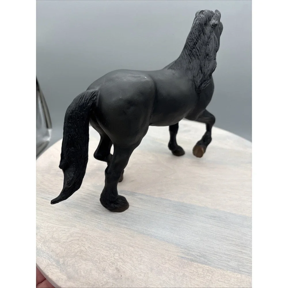 Friesian Stallion, Model #485, 1992-1995 Breyer Reeves Matte Black USA VTG